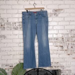 Vintage 90s Y2K Levi’s 515 Boot Cut Mid-rise Rigid Denim Slight Stretch Jeans 12